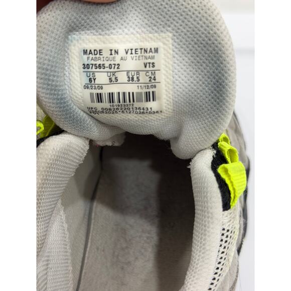 2016 Nike Air Max 95 OG Neon Grey 307565-077 Youth Size 6Y / Women’s Size 7.5 - Picture 3 of 10